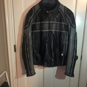 Harley Davidson Men’s Two Tone Leather Jacket. XL